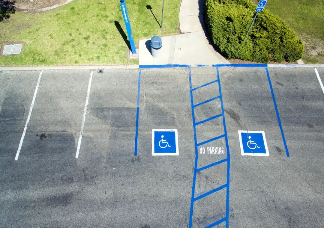 Foto 2 Models mit Handicap und Behinderung - Was Du wissen musst