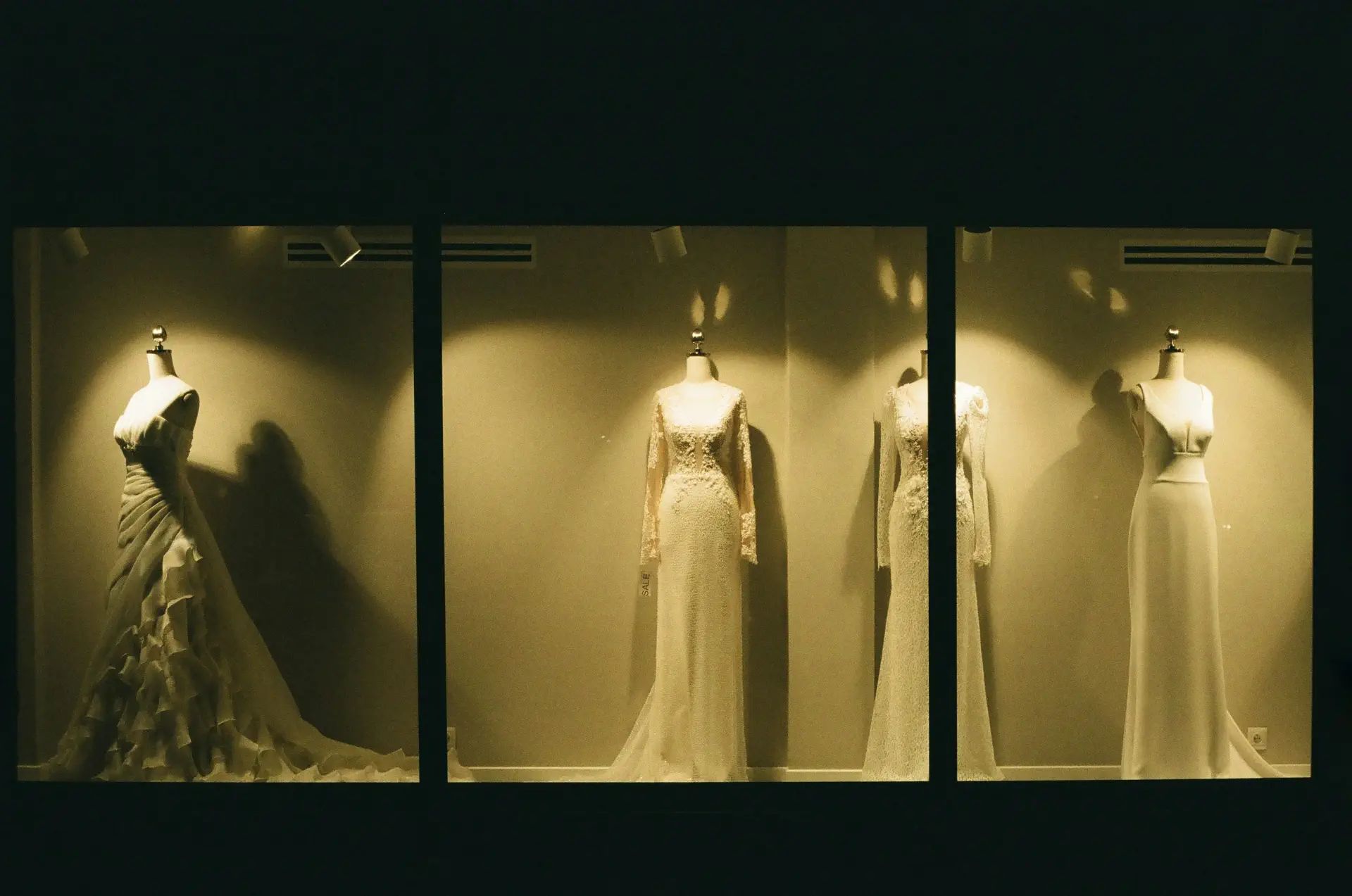 Foto 1 Haute Couture: Die Kunst der Luxusmode - Maßgeschneidert, exklusiv, ikonisch
